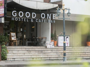 Отель Good One Poshtel & Cafe Bar  Бангкок